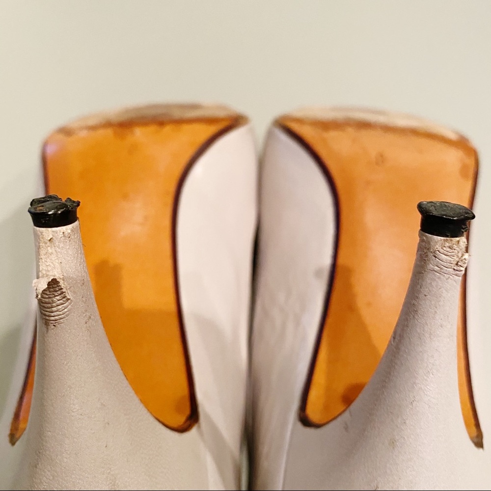 Vintage Donatello Grey Leather Textured Heels - Picture 6 of 9